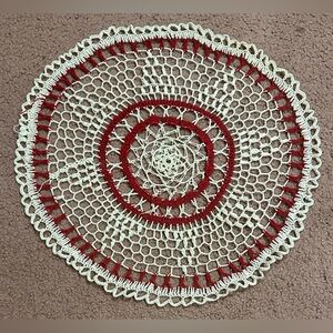 VTG HAND CROCHETED DOILY 15.5” White Red Vintage Handmade Christmas Holiday Star